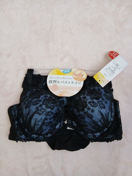 ワイヤー入りブラジャー ショーツセットB90/3Lブラック黒ブルー青花柄刺繍レース新品チャーム付きセクシー可愛いPanCute