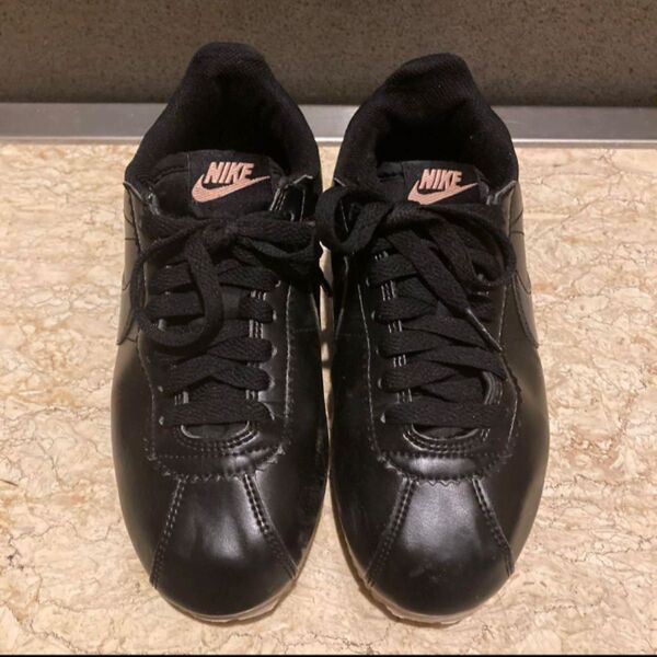ナイキ クラシック コルテッツ レザー NIKE CLASSIC CORTEZ スニーカー ローカット ブラック