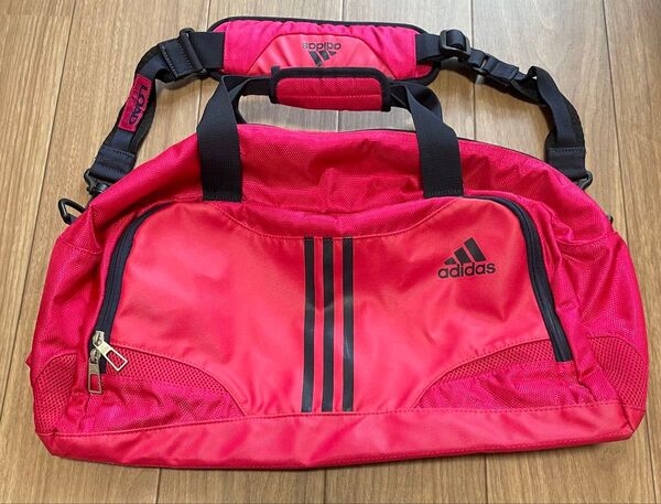 adidas ボストンバッグ ピンク
