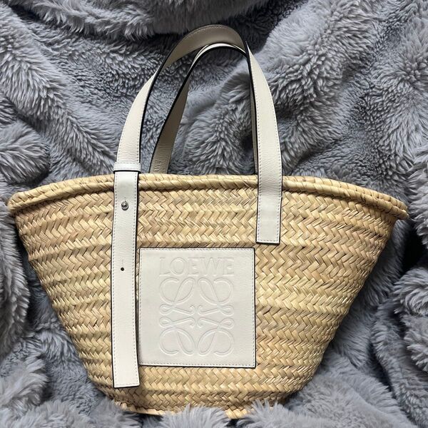 LOEWE ロエベ 本物 カゴバッグ かごバッグ ミディアム 1回使用 バスケットバッグ ホワイトレザー