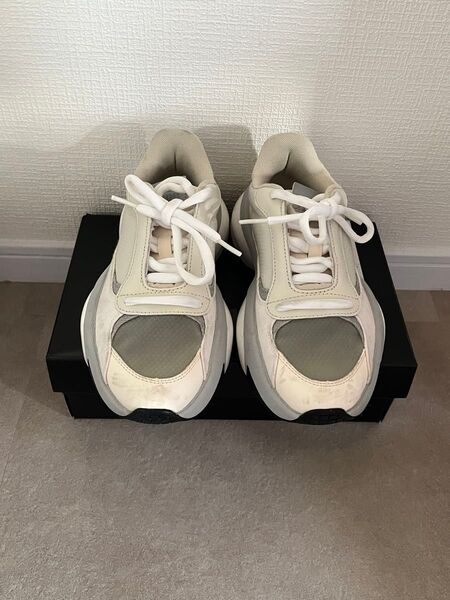 PUMA emmi alteration 別注スニーカー
