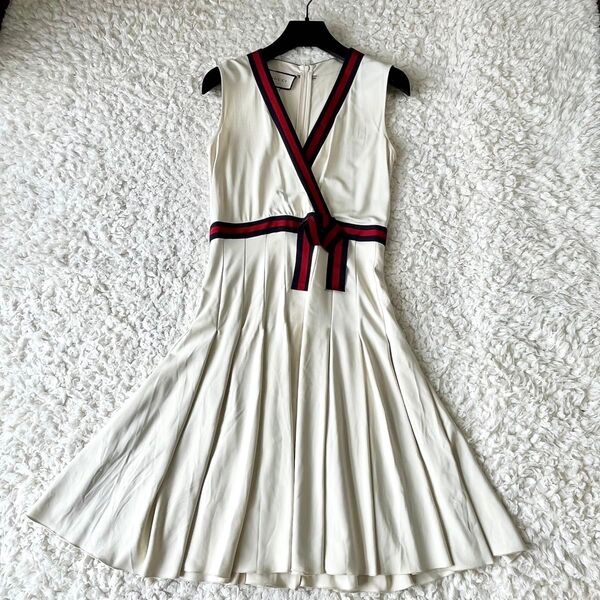 希少 グッチ GUCCI ワンピース カシュクール シェリーライン リボン プリーツ ノースリーブ Aライン フレアー アイボリー