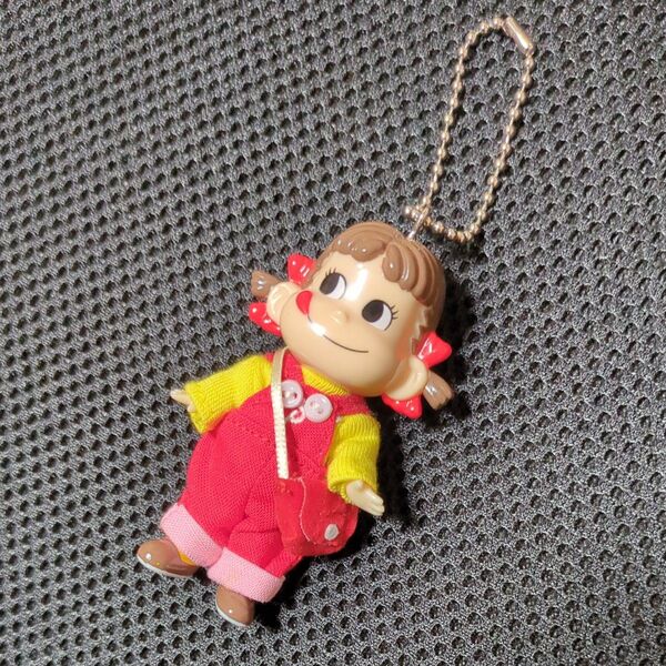 ペコちゃん フィギュア キーチェーン キーホルダー 不二家 マスコット ドール