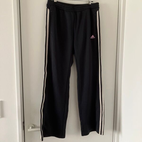 美品 adidas アディダス 3本ラインジャージ レディース Mサイズ パンツ サイドライン