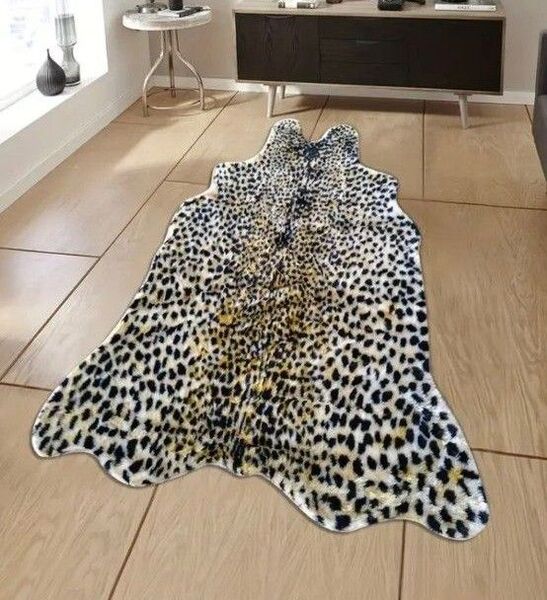 ラグ カーペット ヒョウ柄 アニマル フェイクファー インテリア アクセント おしゃれ 洗濯機 マット レオパード 大判
