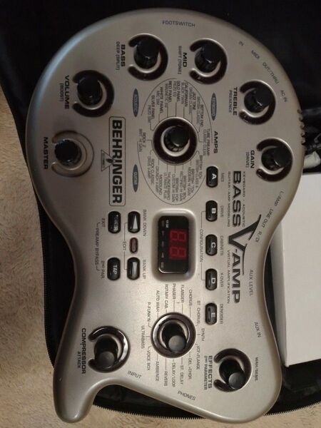 BEHRINGER V-AMP BASS ベリンガー ベース マルチエフェクター