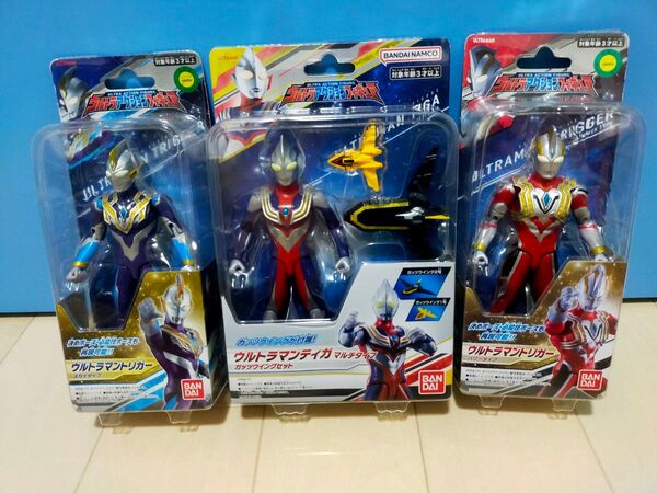 ウルトラアクションフィギュア ウルトラマンティガ&ウルトラマントリガーパワータイプ&スカイタイプ