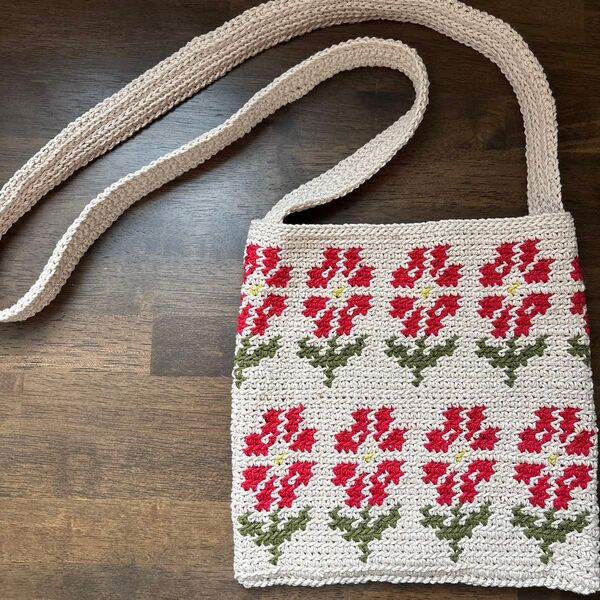 ハンドメイド かぎ編み デイジーのショルダーバッグ ①