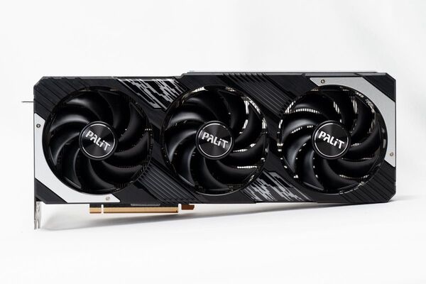 GeForce RTX 4080 Gaming Pro 16GB RTX5070Ti と RTX5080 の間 モンハンワイルズ