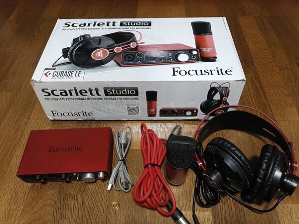 オーディオインターフェイス Focusrite Studio 212