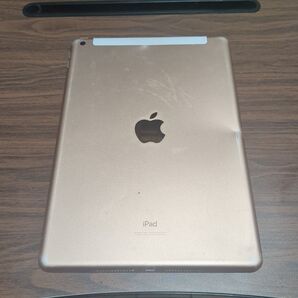 Apple iPad 10.2インチ 本体 ジャック品