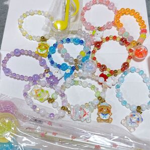 アミューズメントまとめ売りブレスレット アクセサリー ビーズ 子供 女の子ラウンドワンシャカシャカペンキラキラ