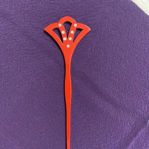 新品 朱色の後ろ挿 かんざし 簪 ストーン入り 未使用品 和装小物 和装髪飾り
