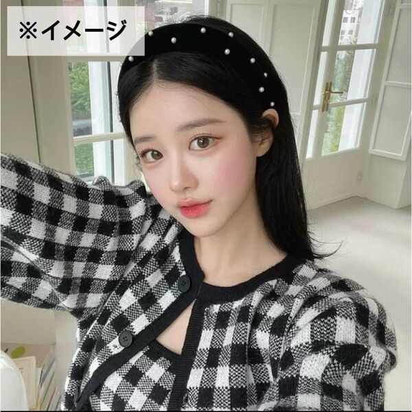 カチューシャ ベロア ブラック 小粒 パール付き 太め ベルベット 韓国 ヘアアクセ アイドル 黒 シンプル 大人かわいい
