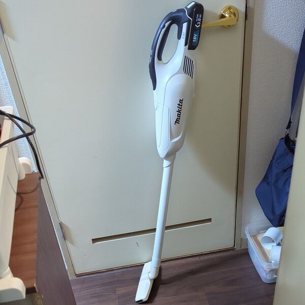 makita 充電式 ステック クリーナー CL182FD&充電器 セット
