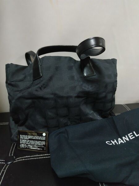 CHANEL ニュートラベルライン トートバッグ ブラック