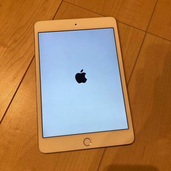iPad mini 4 Wi-Fi 128GB シルバー 中古