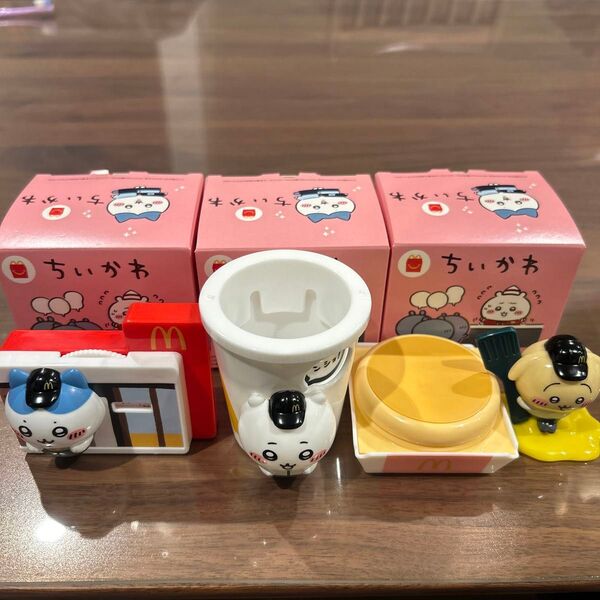 未使用 ハッピーセット ちいかわ ハチワレのマクドナルドカレンダー ちいかわのドリンクカップペンたて うさぎのプチパンケーキケース