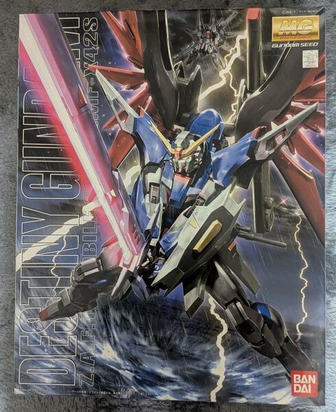 ZGMF-X42S デスティニーガンダム (1/100スケール MG 機動戦士ガンダムSEED DESTINY 0151243)