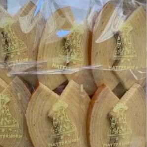 老舗洋菓子店マッターホーン バウムクーヘンカット