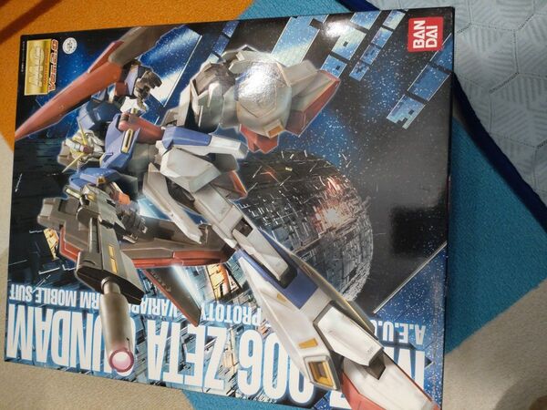 バンダイ MG Zガンダムver.2.0 未組立品