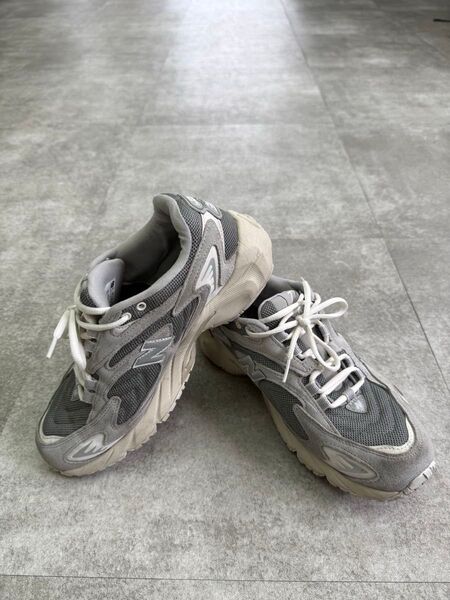 New Balance 725 グレー スニーカー 26.5cm