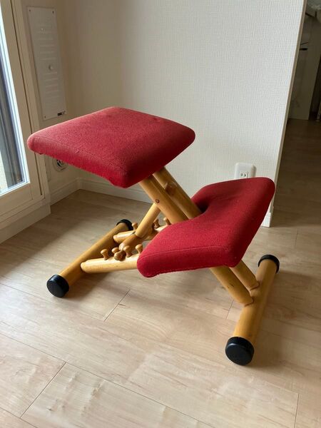 ストッケ STOKKE マルチバランスチェア 赤