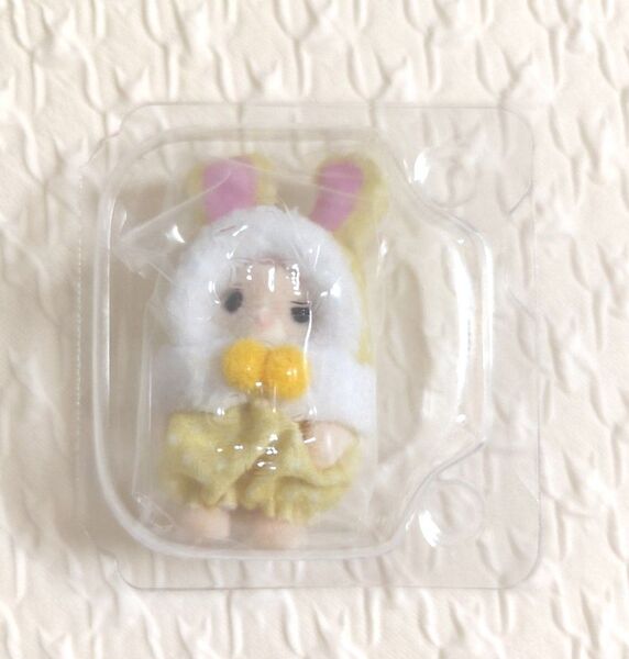 シルバニアファミリー 赤ちゃんカラフルウサギコスチューム マーガレットウサギの赤ちゃん ルチアナ 黄色