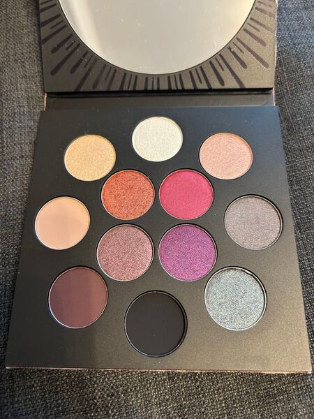 新品未使用 MAC ROCKET TO FAME アイシャドウパレット 12色 MAC アイシャドウ アイシャドウパレット