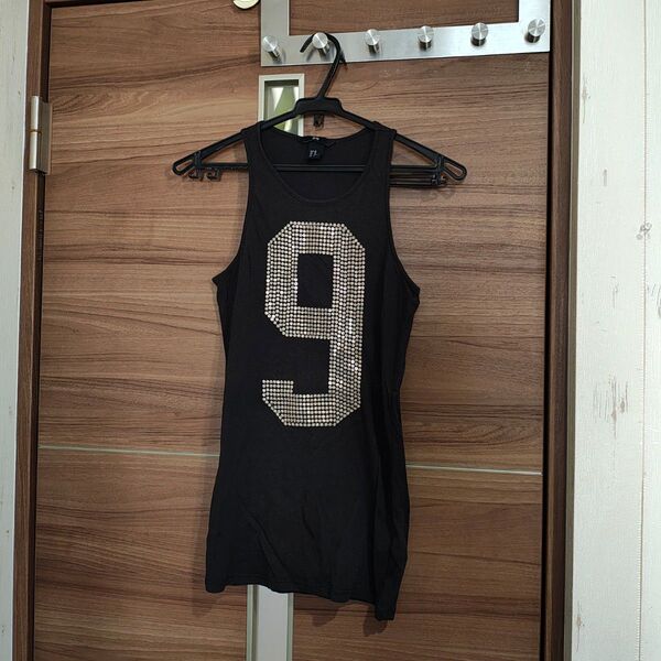 H&M ブラックタンクトップ XS