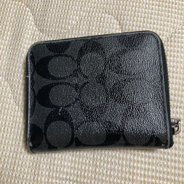 COACH 二つ折り財布