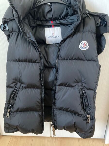 MONCLER ダウンベスト ブラック 00サイズ