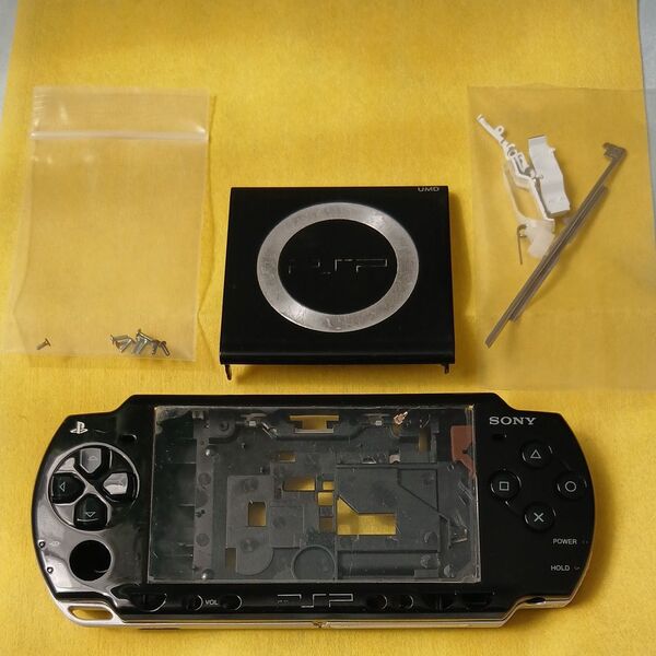 PSP-2000 ブラックシェル+ボタン各種+ネジ 純正パーツ