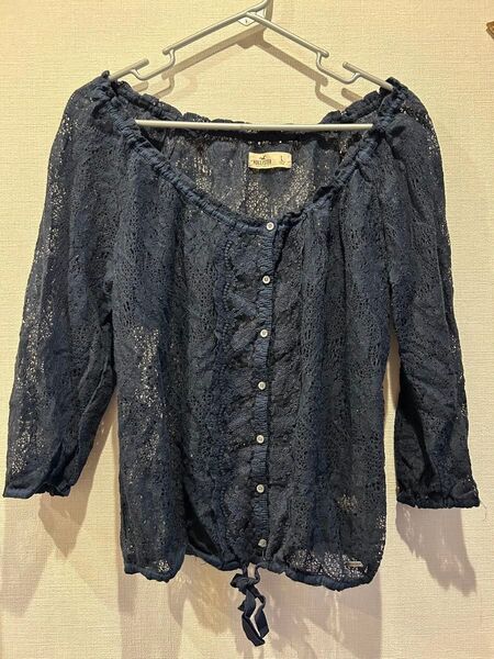 HOLLISTER 総レースの七分丈トップス ネイビー