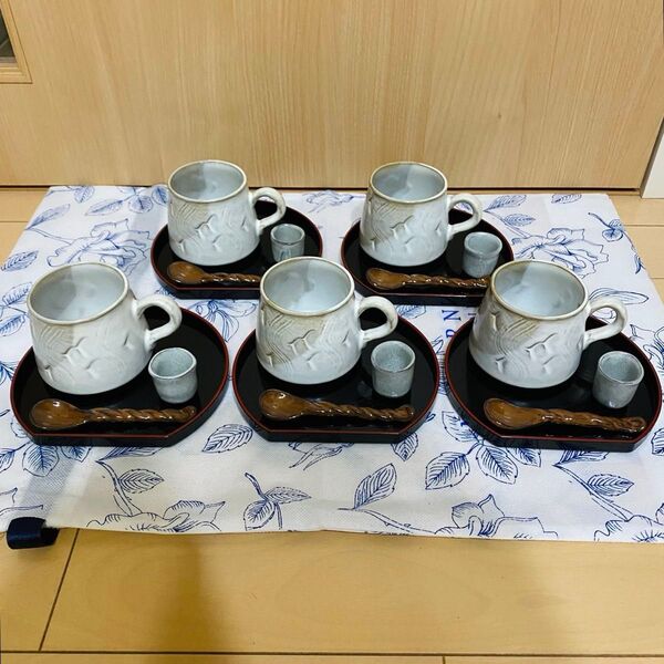 【まるほんとーき】潮騒 カップ&ソーサー(盆)、ミルクカップ、スプーンのセット5客 昭和レトロ コーヒーカップ 和食器 茶器