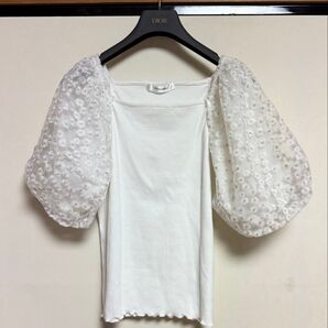 しまむら TYTYCLAPPY マーガレットレース袖ニット