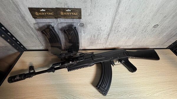 中古 東京マルイ AK47 メタルフレーム カスタム 電動ガン