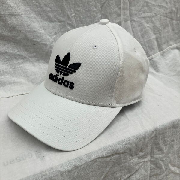 新品未使用品 adidas アディダス 男女兼用 キャップ 帽子 フリーサイズ