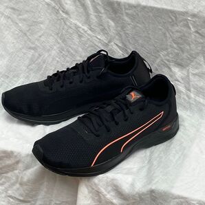 新品未使用品 プーマ PUMA 30.0cm ジョギング・ランニングシューズ 『アクセント』 黒ブラック 195515/02