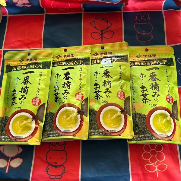 伊藤園 一番摘みのおーいお茶1200 新品未開封4点