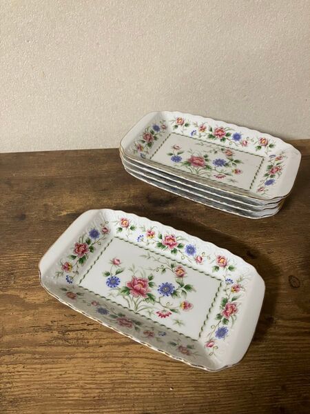 日本製 KEITO/ケイト スプリング ナイト総花柄(クルマソウ、バラ?)長皿 角皿 スクエアプレート 洋食器