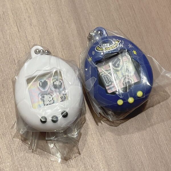 たまごっち ガチャガチャ シャカシャカチャームコレクション くちぱっち みみっち