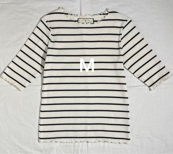 URBANITY 五分袖トップス Mサイズ ニット ボーダー 春夏 白黒 オフィスカジュアル 半袖 Tシャツ 美シルエット