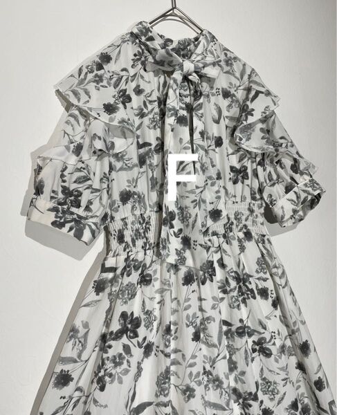 oneway 半袖フリルロングワンピース フリーサイズ S M L F 花柄 総柄 リボン aライン フレア 美シルエット 春夏