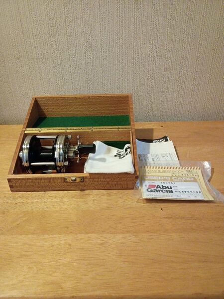 ABU アブ アンバサダー5000C 75th Anniversary 未使用品