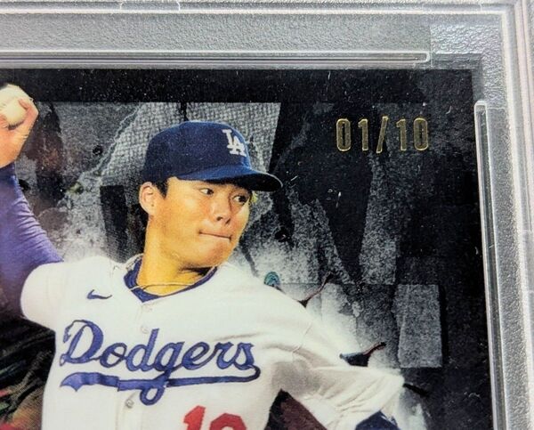 《01/10》2024 TOPPS FINEST□山本由伸 黒リフ直筆サイン BLACK REFRACTOR RC auto
