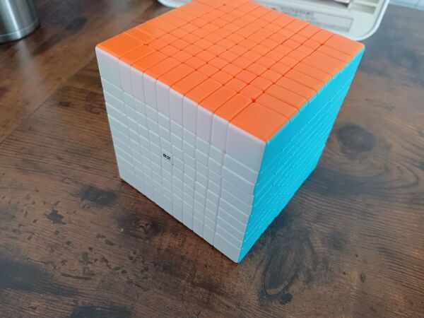 ルービックキューブ 10x10 巨大 高難易度 パズル