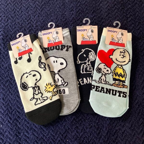 スヌーピー 靴下 ソックス 23-25cm 4点 SNOOPY peanuts 新品未使用