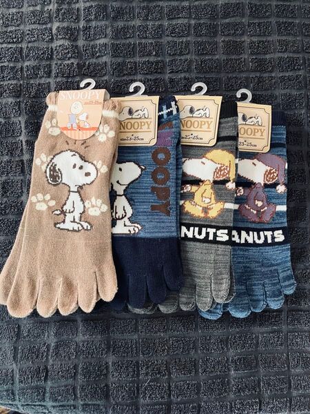 スヌーピー 5本指 靴下 ソックス 23-25cm 4点 SNOOPY peanuts 新品未使用