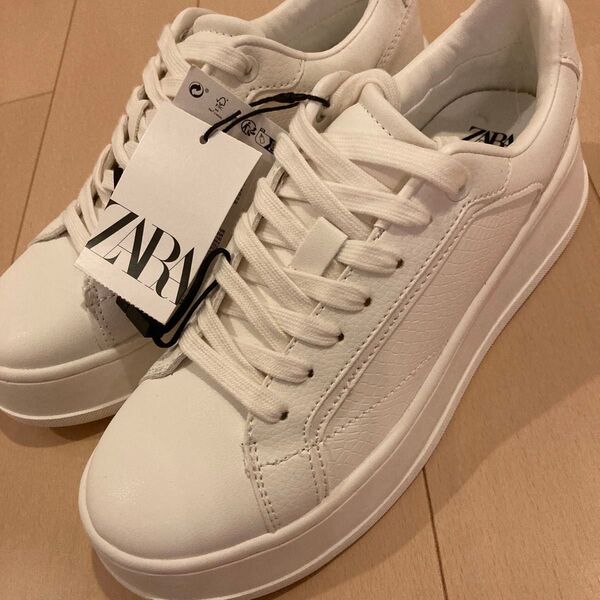 ZARA ザラ レディーススニーカー(新品)